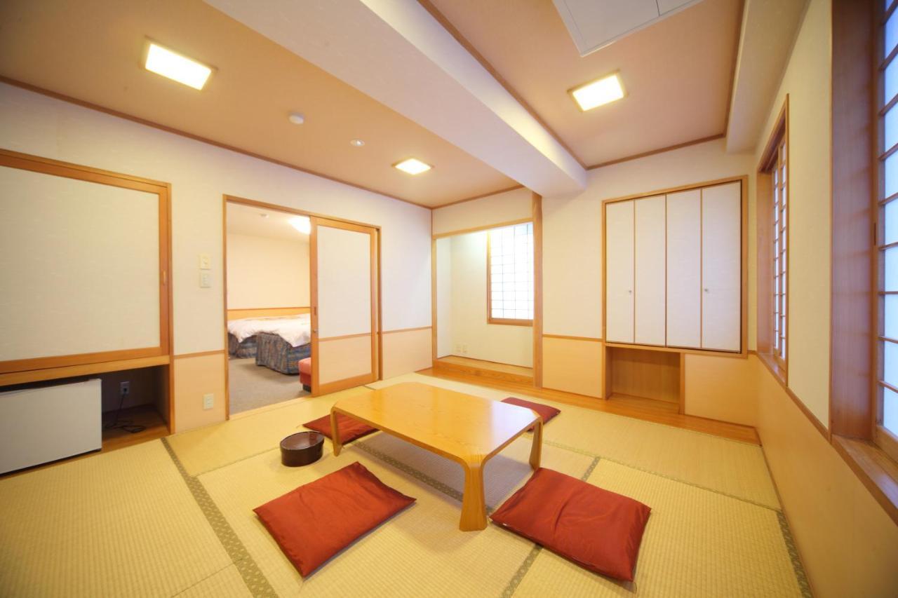Hotel Shiga 3*
